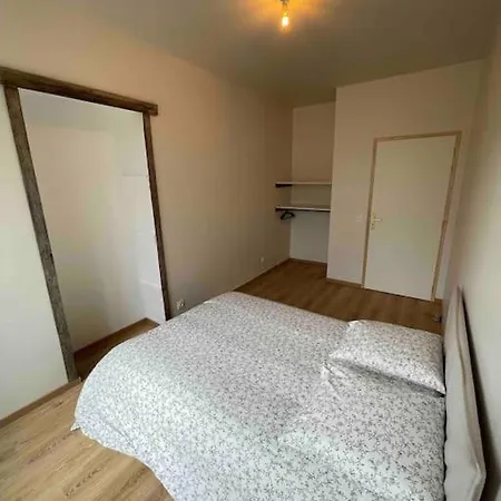 Lägenhet Moderne Place Du Marche *