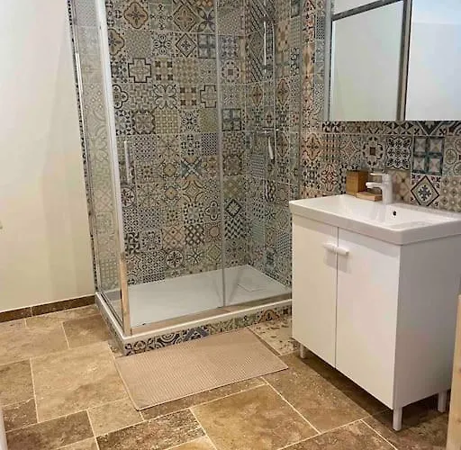 Appartement Moderne Place Du Marche