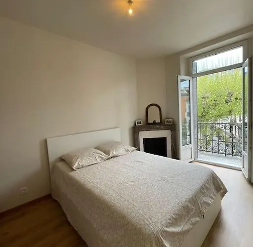 Appartement Moderne Place Du Marche