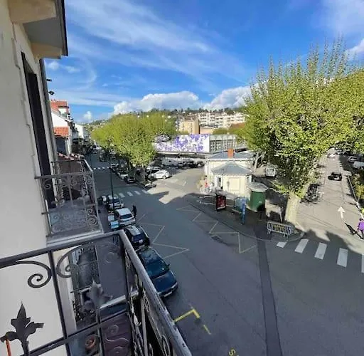 Appartement Moderne Place Du Marche