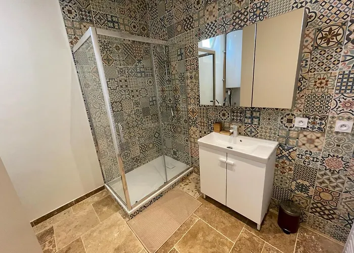 Appartement Moderne Place Du Marche